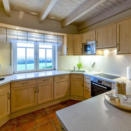 Kuestenvilla Warwerort