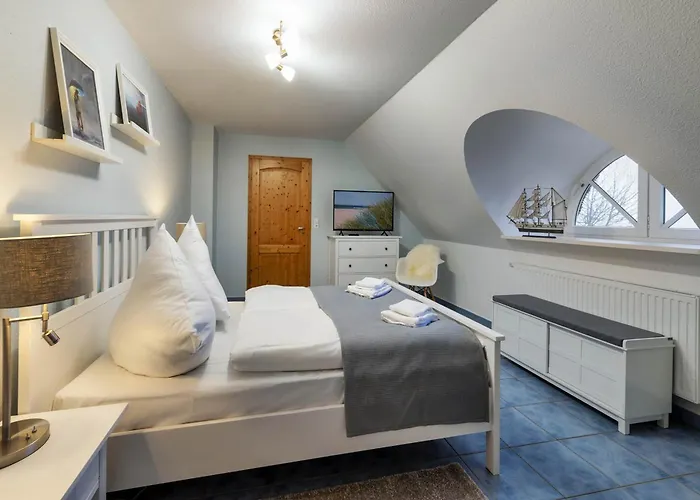 Kuestenvilla * Warwerort